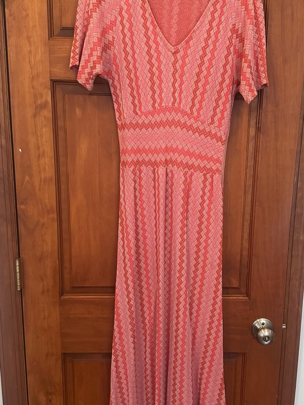 Adanola Coral Chevron V-Neck Maxi Dress